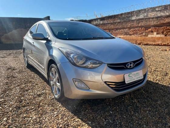 HYUNDAI ELANTRA 1.8 GLS 16V GASOLINA 4P AUTOMÁTICO HYUNDAI ELANTRA 1.8 GLS 16V GASOLINA 4P AUTOMÁTICO